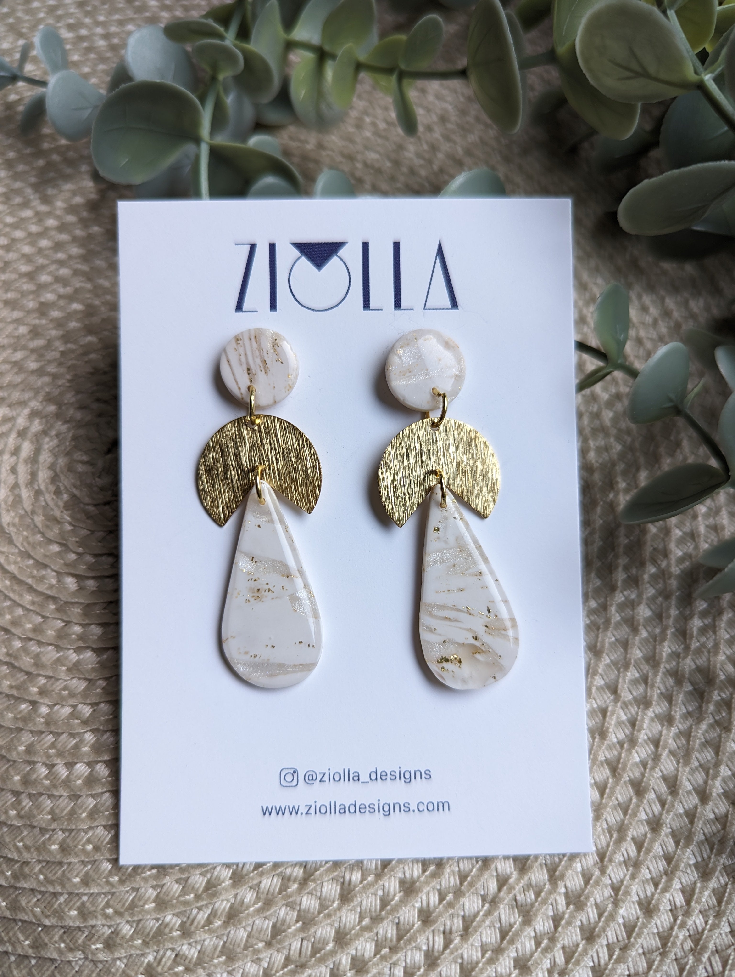 Livana - Teardrops image